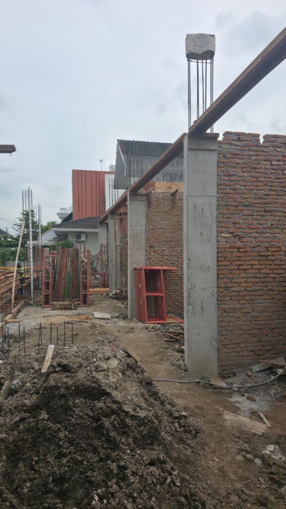 Properti Premium Medan Rumah Baru Tasbih 1 Blok E desain modern 3 lantai Type 300